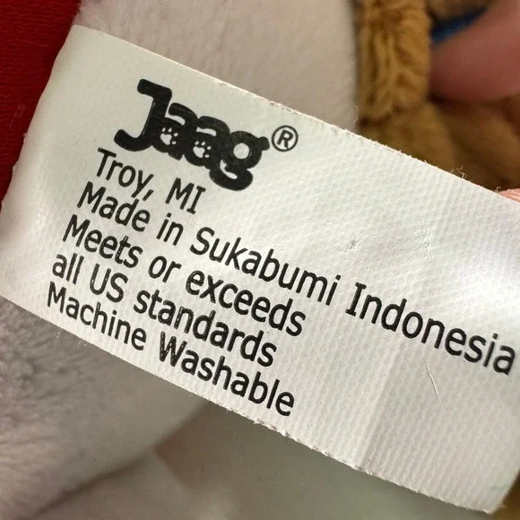 Buc-ees Beaver Plush Stuffed Animal Round Mascot Toy Jaag Red Hat Texas Souvenir - Picture 7 of 8